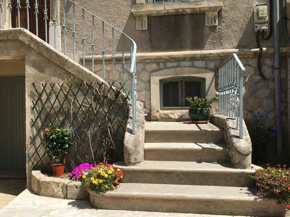 Chez Catherine Αρλ Εξωτερικό φωτογραφία